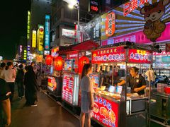 -六合夜市