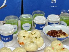 -李与白包子铺(桐梓林店)