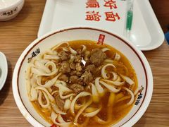 -顺溜·手工刀削面·黑金店(铜锣湾店)