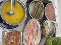 花胶鸡味锅底-朱富贵火锅(金融街万达店)