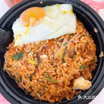 石锅拌饭 面包 肉夹馍 雪糕