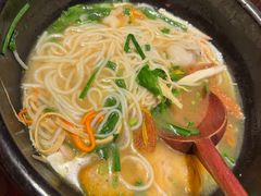 -银米·云南传统过桥米线(双廊黑金冠店)