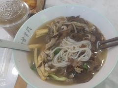 -甘掌门·化州驰名牛杂粉(越秀店)