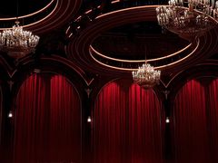 -交通银行前滩31演艺中心