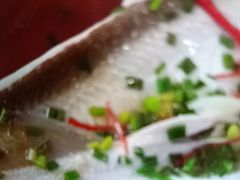 -丹水桥地锅鱼·翘嘴鲌·地方特色全鱼宴(丹江口大坝店)