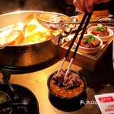很清爽的火锅 清汤可以喝 牛杂好像比牛肉好吃点