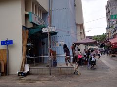 -元朗政府合署暨大桥街市