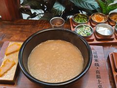 -银米·云南传统过桥米线(双廊黑金冠店)