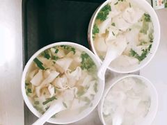 -周震馄饨