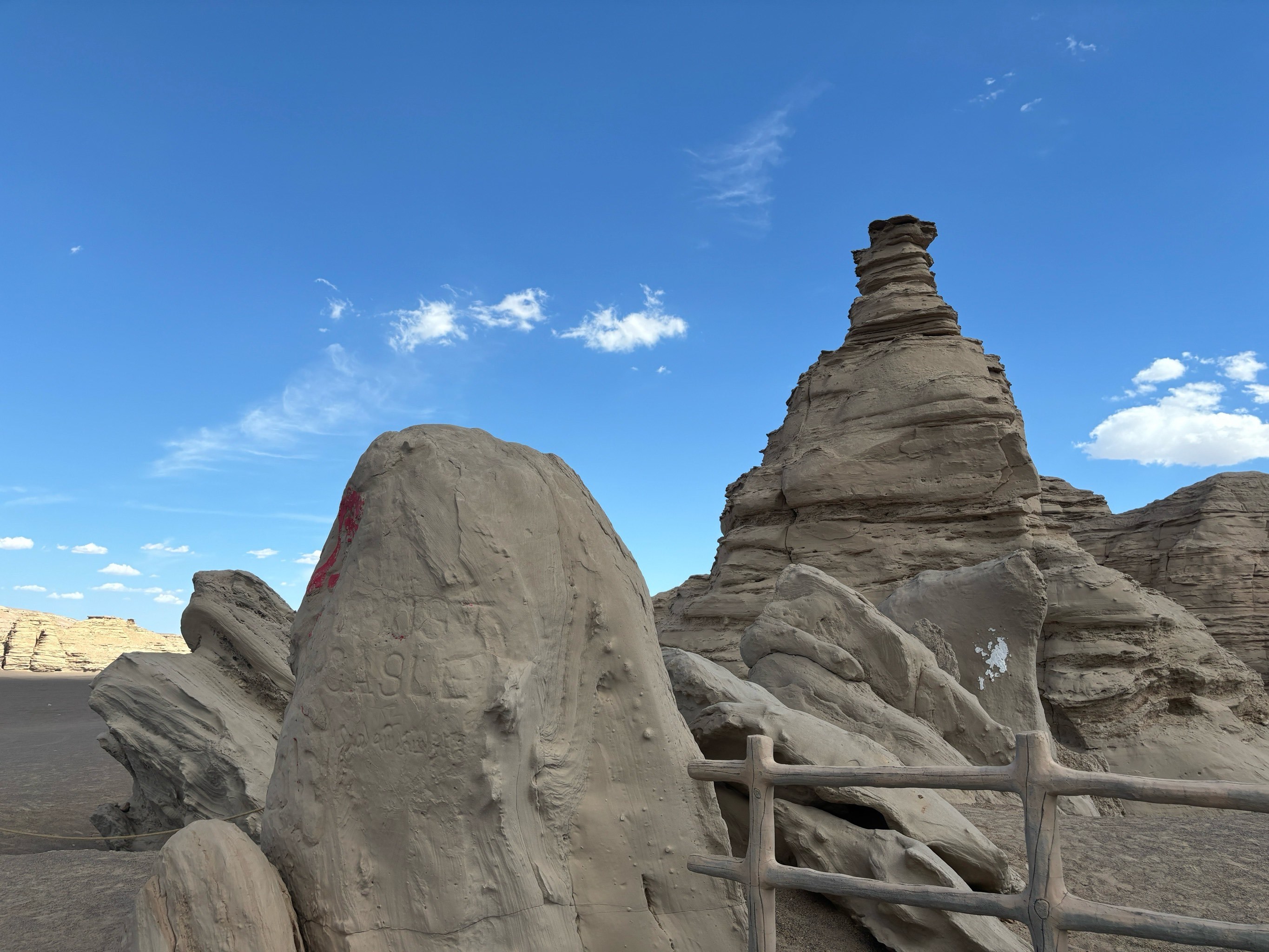 哈密市等地13日打卡路线