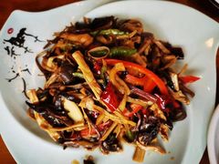 -小厨子私房菜·云南美食店