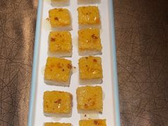 -东口码头·烧鸽子·鱼头泡饼·地方菜(金鹰悦城店)