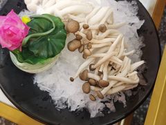 -潮汕酱记鲜牛肉火锅(欧尚店)