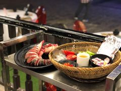 -刘姐啤酒鱼民族演艺餐厅(西街总店)