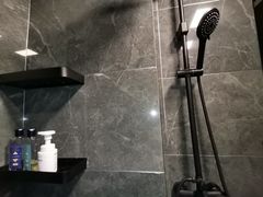 -得闲·高空SPA(东盟店)