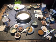 -大匠工房古船木艺术餐厅·猪肚鸡专门店(长白仙岛店)