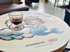 -星巴克臻选(上海虹桥新天地三店)