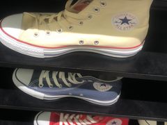 -ABC MART(心斎橋店)