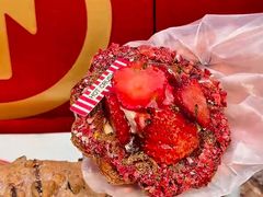 -HOT CRUSH趁热集合·现烤面包(上海环球港店)
