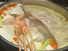猪骨鸡汤煲-官也街澳门火锅(新源里店)