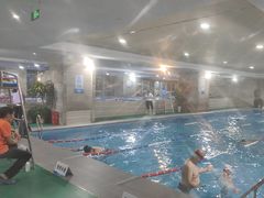 -小蓝鲸游泳培训基地(石景山店)