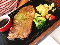 岩烤法式肋眼牛排-必胜客(瑞虹店)