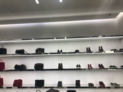 -圣罗兰SAINT LAURENT(佛罗伦萨小镇店)