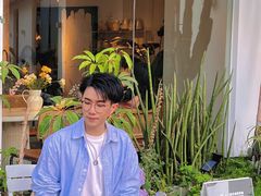 -洪小鹏生活美学馆(领SHOW天地店)