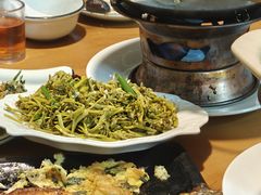 凉拌野菜-钰田大院·碳烤虹鳟鱼·怀柔地道农家菜(雁栖湖店)