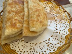 -李连贵熏肉美食酒楼(东市商贸店)