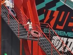 -极限PLAY运动娱乐新世界·团建派对潮玩休闲馆·室内蹦极高空游乐园