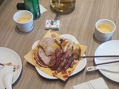 -六泰居·尔滨地标·东北菜(泰山路店)