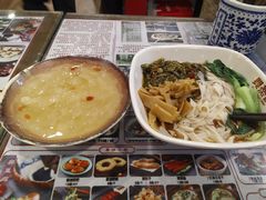 -双燕楼·手工馄饨·汤面小吃(世纪汇店)