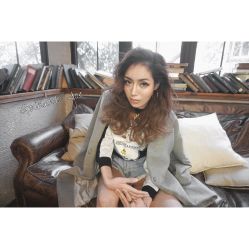 -God Hands发型设计复古会所