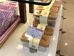 -红宝石·鲜奶小方·海派西点房(南丹店)