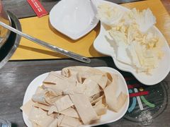 -四季喧黔味豆米火锅(万达广场店)