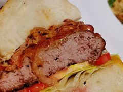 牛肉汉堡-黑羊西餐厅BlackSheep