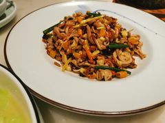 -佬麻雀·剁椒鱼头(京基KK One店)