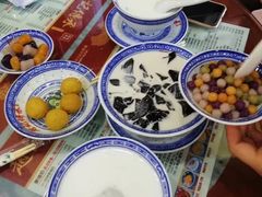 -赵记传承特色牛奶甜品(泉城广场店)