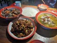 -老三样·美食研究中心(世贸路店)