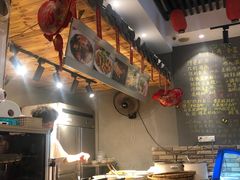 -爆炸头阿姨小四川正宗川味小吃(无任何分店)