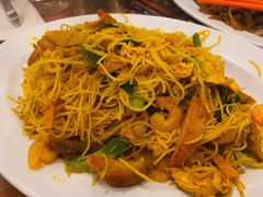 星洲炒米粉-金华冰厅