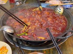 -黄潇洒老火锅(九眼桥宏济巷店)