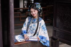 -一揽芳华汉服旗袍体验馆(拙政园店)
