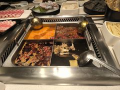 -海底捞火锅鲜切牛肉主题店(长寿路店)