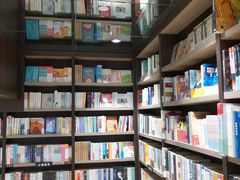 -钟书阁(群光广场店)