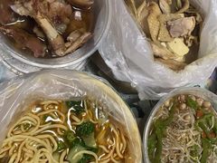-方集蒲家卤肉锅巴