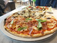 -Pizza Express(机场T1店)