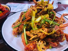 -虾弄弄海派小龙虾·牛羊蝎子火锅