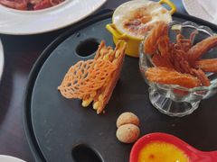 -香格里拉鱼跃地中海西餐厅·牛排披萨
